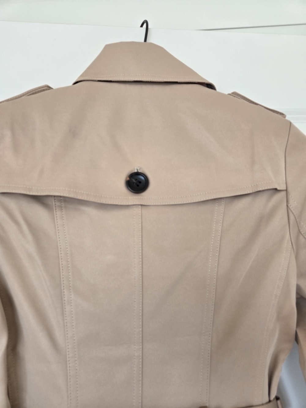 Classic Beige Double-Breasted Trench Coat Size Small – Brand New Belted Jacket - Picture 3 of 13
